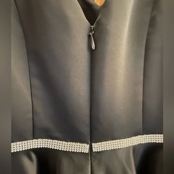 NWT black cocktail dress - Picture 5 of 8